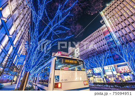愛知県 名古屋都市風景 栄大津通の夜景 愛知県 名古屋都市風景 栄大津通の夜景 75094951