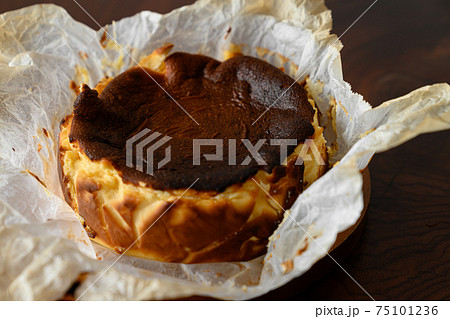 バスクチーズケーキ 75101236