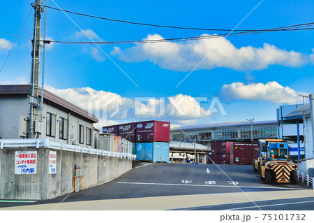 コンテナ専用駅JR貨物川内駅 75101732