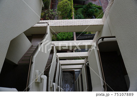 マンション吹き抜け マンション吹き抜け 75107889