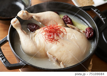 参鶏湯 75109084
