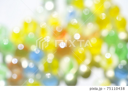 淡い玉ボケ背景画像11 75110438