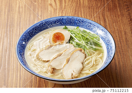 鶏白湯ラーメン 75112215