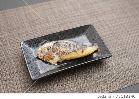 さわらの西京焼き 75113340