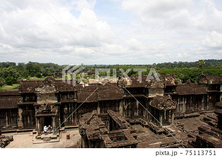 アンコールワット 第三回廊からの景色 75113751