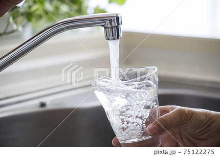 水 水道水 蛇口 ライフライン 水 水道水 蛇口 ライフライン 75122275