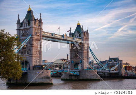London cityscape with Tower Bridge over the River Thames at dusk London cityscape with Tower Bridge over the River Thames at dusk 75124501