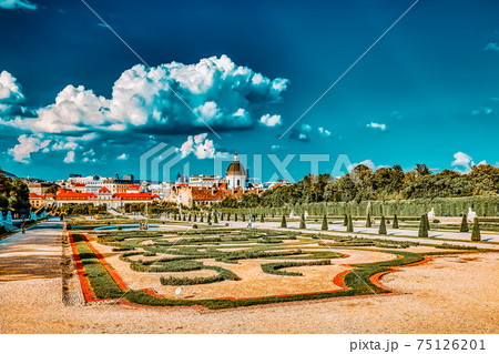 Area of the park-garden complex Belvedere.Vienna. Austria. 75126201