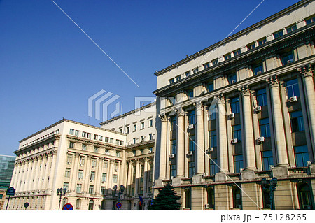 かつて共産党本部だった革命広場のルーマニア内務省 75128265