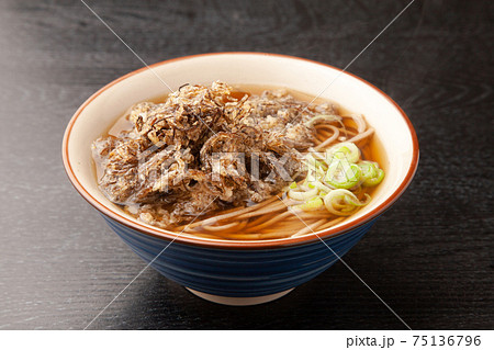 もずく天麩羅そば もずく天麩羅そば 75136796