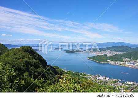 香川県高松市 屋島から庵治町・小豆島方面を望む 香川県高松市 屋島から庵治町・小豆島方面を望む 75137936