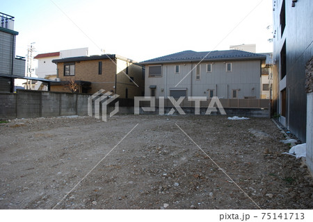 空地 空地 75141713