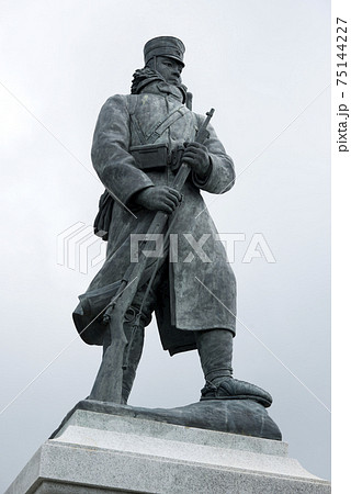 雪中行軍遭難記念像 75144227