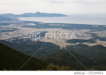 金峯山から見る南九州市市街地と野間半島 金峯山から見る南九州市市街地と野間半島 75144451