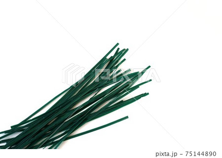 園芸用カットビニールタイ　ワイヤー入りのヒモ　結束材　仮止め 75144890