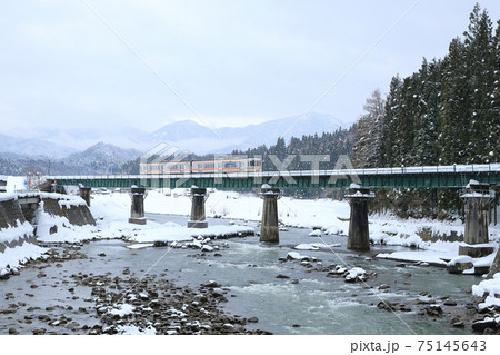 冬の高山本線 75145643