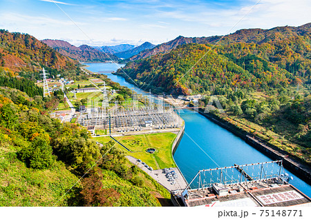 福島県 紅葉の田子倉ダム 福島県 紅葉の田子倉ダム 75148771