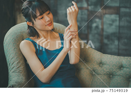 10代後半女子の腕ケア 10代後半女子の腕ケア 75149319