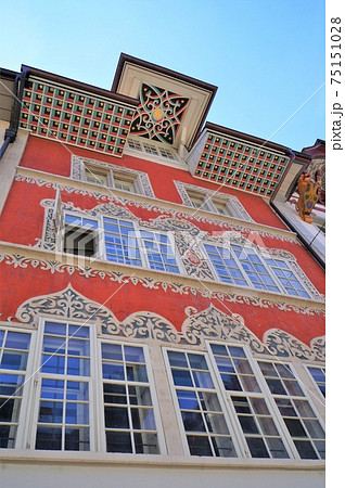 アーラウ旧市街の軒下装飾（スイス） 75151028