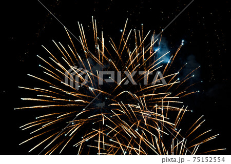 Close-up colorful fireworks Close-up colorful fireworks 75152554