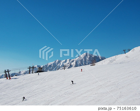 Hakuba47 Winter Sports Park アルプス平ゲレンデから鹿島槍ヶ岳遠望 Hakuba47 Winter Sports Park アルプス平ゲレンデから鹿島槍ヶ岳遠望 75163610
