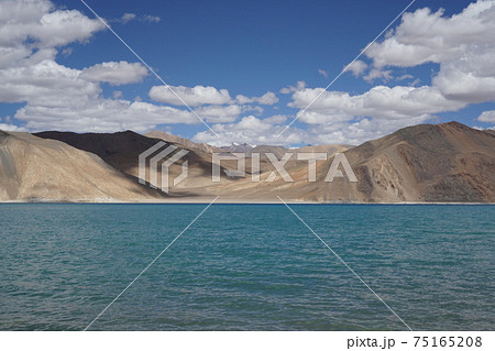 パンゴン湖 75165208
