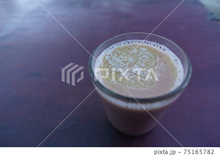 チベットのバター茶 75165782