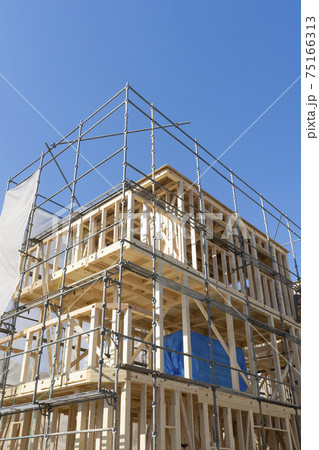 木造住宅の建築工事 75166313