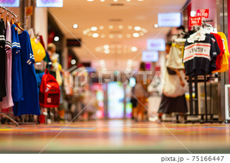 室内 店内 廊下 ファッション 洋服 竹下通り 原宿駅 観光 ショッピング 旅行 観光の写真素材