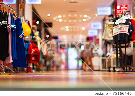室内 店内 廊下 ファッション 洋服 竹下通り 原宿駅 観光 ショッピング 旅行 観光の写真素材