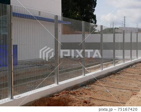 Anti-climb fencing made from galvanized steel install at the perimeter or property boundary to prevent from the intruder. Its close nets can prevent intruders from climbing the fence. 75167420