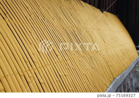 京都　町家の犬矢来 75169327