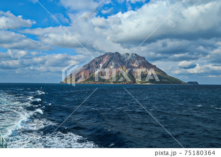 竹島方面から見た硫黄島 竹島方面から見た硫黄島 75180364