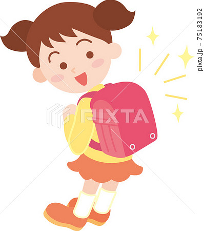ピカピカの赤いランドセルを背負った女の子 75183192