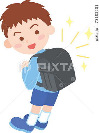 ピカピカの黒いランドセルを背負った男の子 75183201