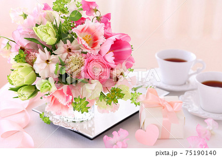 春のフラワーアレンジ　ティータイム 75190140