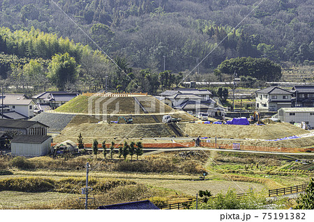 千足古墳　復元工事　岡山県岡山市 75191382