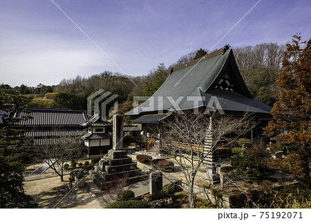 日応寺　本堂　岡山県岡山市 75192071