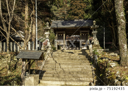 日吉神社 随身門 岡山県吉備中央町 日吉神社 随身門 岡山県吉備中央町 75192435
