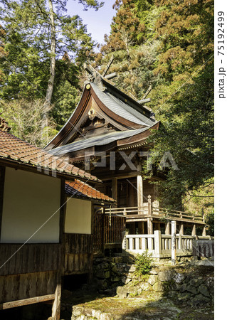 日吉神社　本殿　岡山県吉備中央町 75192499