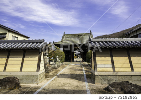 普賢院 仁王門 岡山県岡山市 普賢院 仁王門 岡山県岡山市 75192965