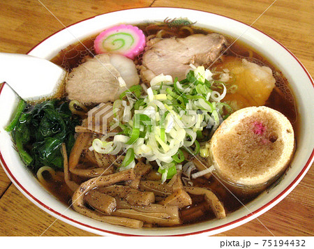北海道ラーメンイメージ 醤油ラーメン 正油ラーメン 北海道ラーメンイメージ 醤油ラーメン 正油ラーメン 75194432