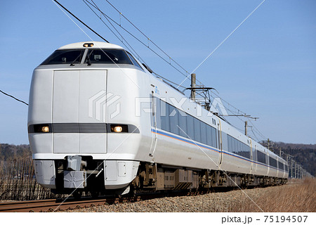 七尾線を行く681系特急サンダーバード20号 75194507