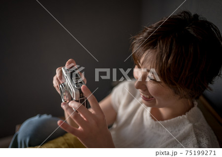 20代女性のライフスタイル 75199271