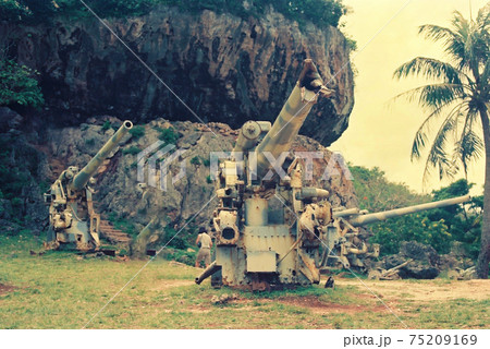 サイパン島の大砲 サイパン島の大砲 75209169