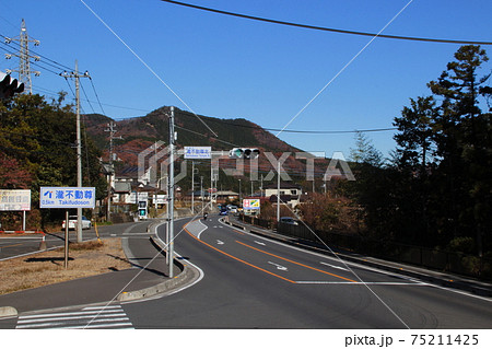 国道299号線（あじさい街道／日高市 瀧不動尊付近） 75211425