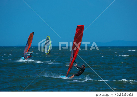 ウインドサーフィン　 75213632