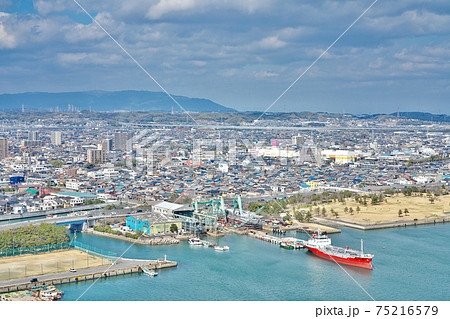 【四日市港ポートビル 展望台からの風景 (四日市市内)】 三重県四日市市霞 【四日市港ポートビル 展望台からの風景 (四日市市内)】 三重県四日市市霞 75216579