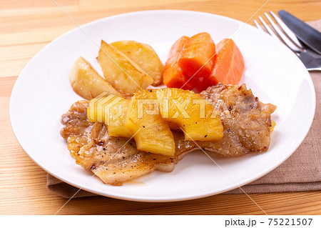 ポークソテーパイナップルソース 75221507