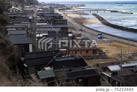 妻入りの町並み出雲崎町 妻入りの町並み出雲崎町 75222693